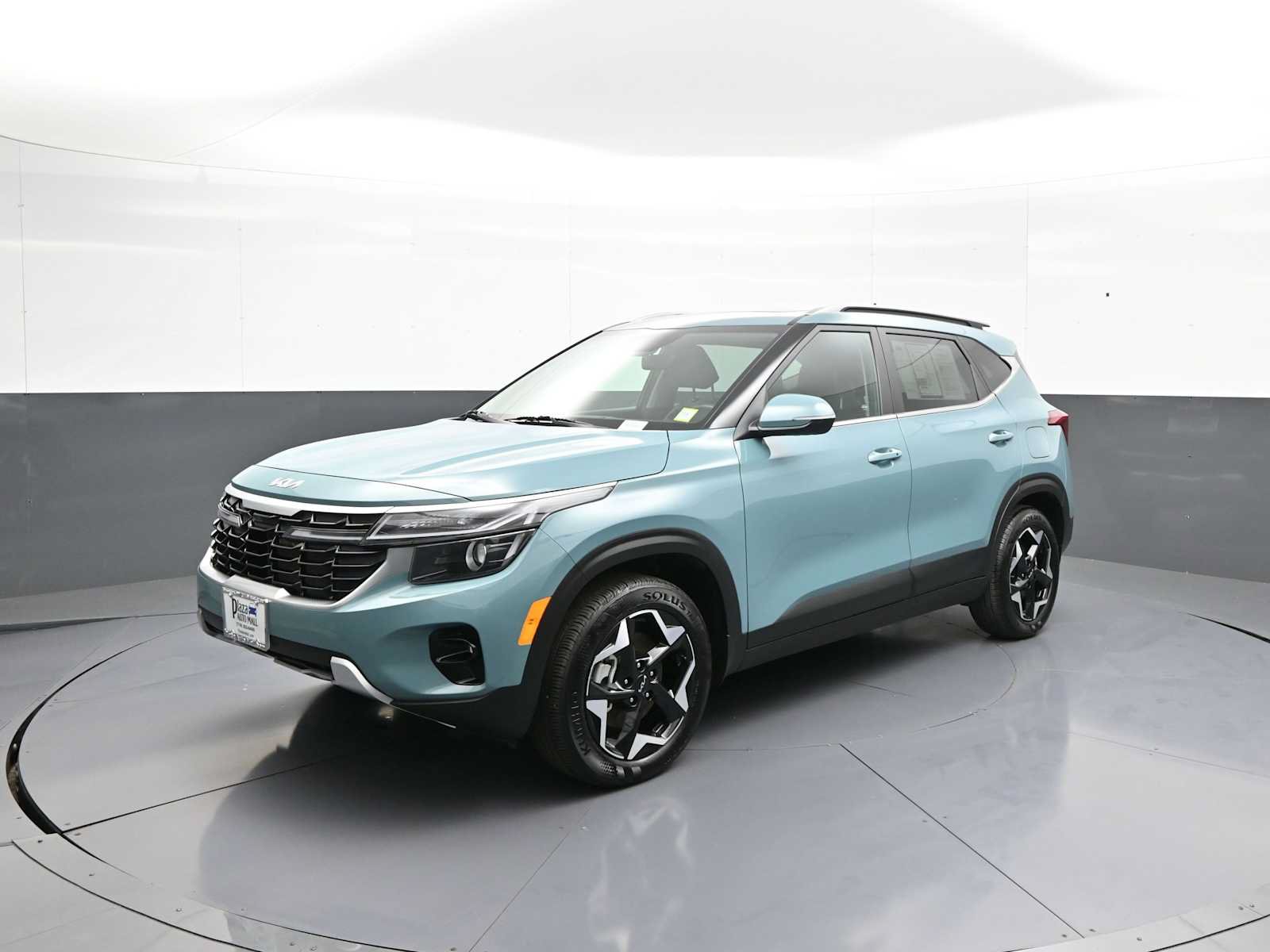 Certified 2025 Kia Seltos EX w/ EX Sunroof Package