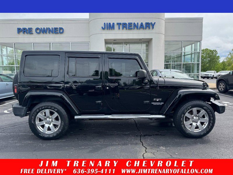 Used 2017 Jeep Wrangler Unlimited Sahara w/ Dual Top Group AWD/4WD image 1