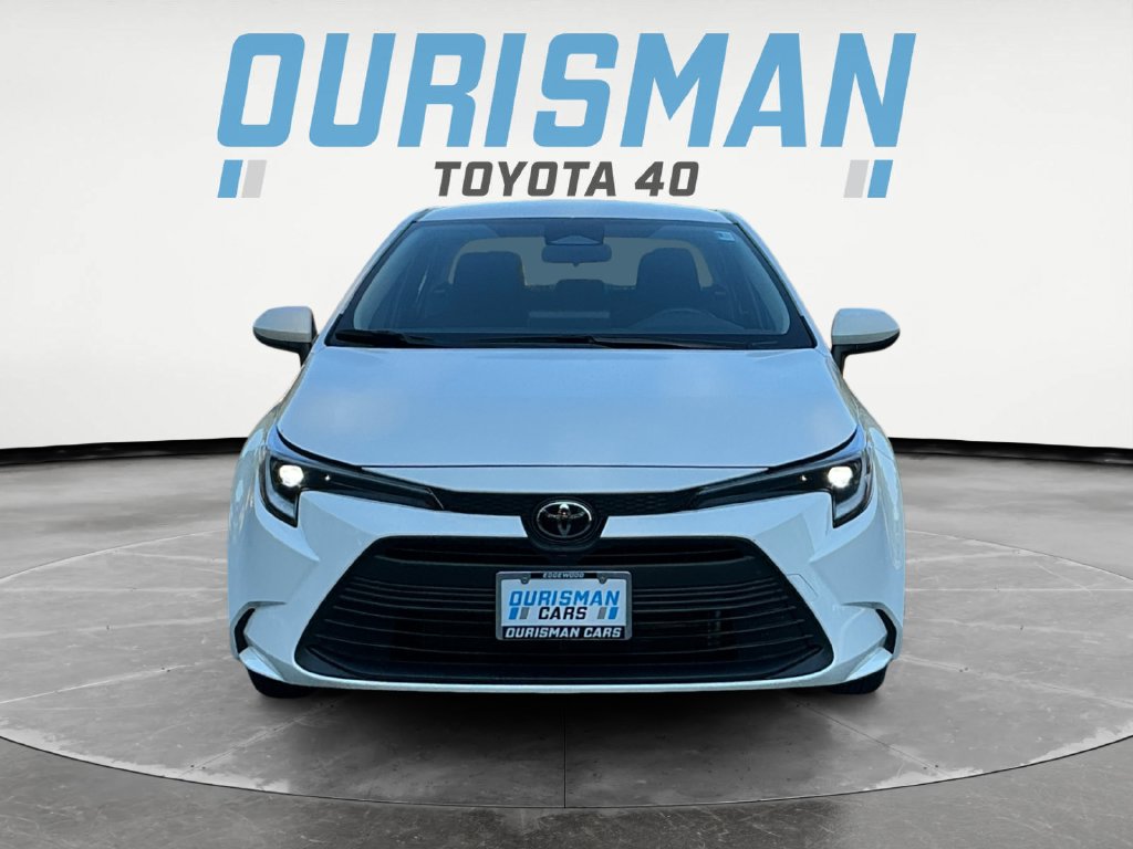 Used 2026 Toyota Corolla LE w/ LE Premium Package AWD/4WD image 2