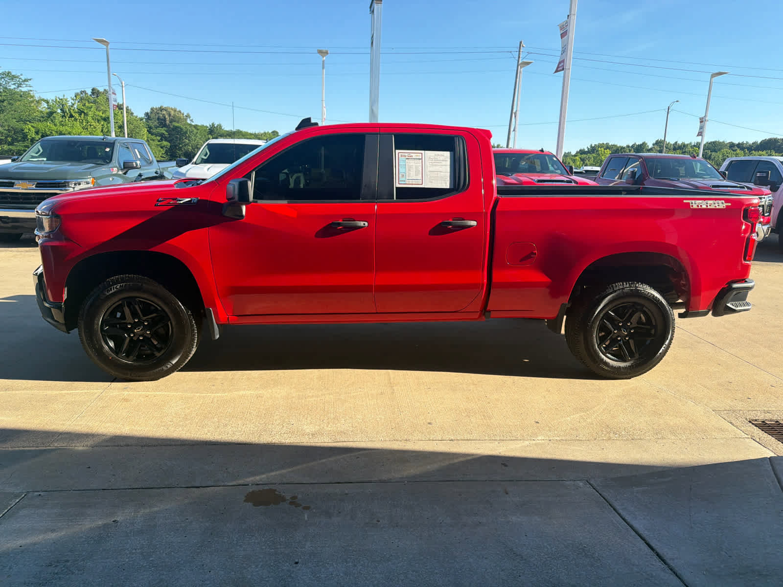 Used 2020 Chevrolet Silverado 1500 Custom Trail Boss w/ Custom Convenience Package AWD/4WD image 3