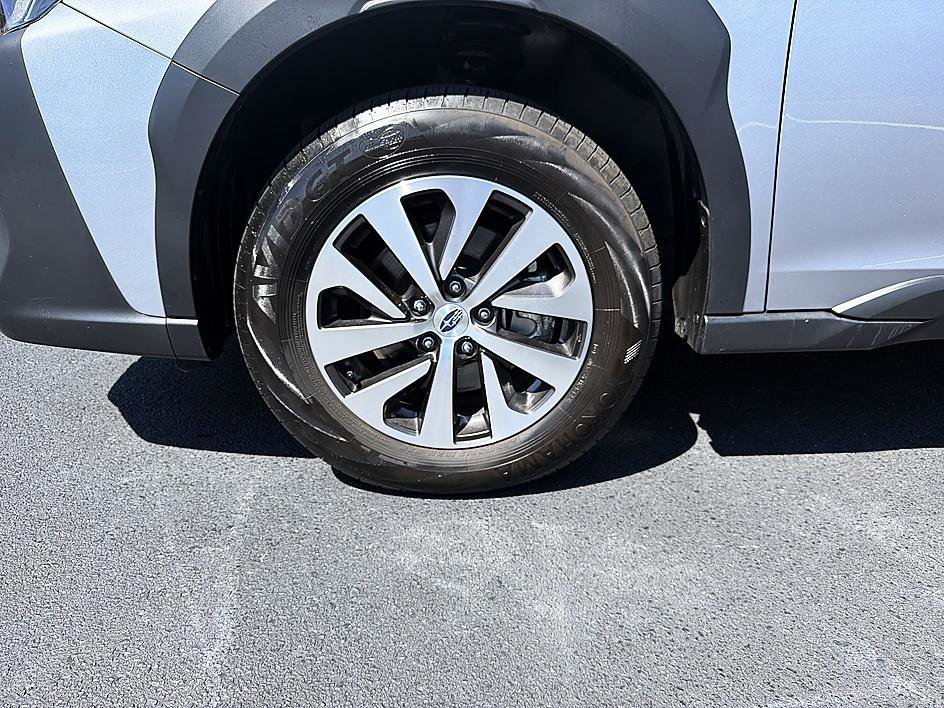 Used 2025 Subaru Outback w/ Popular Package #1A image 8