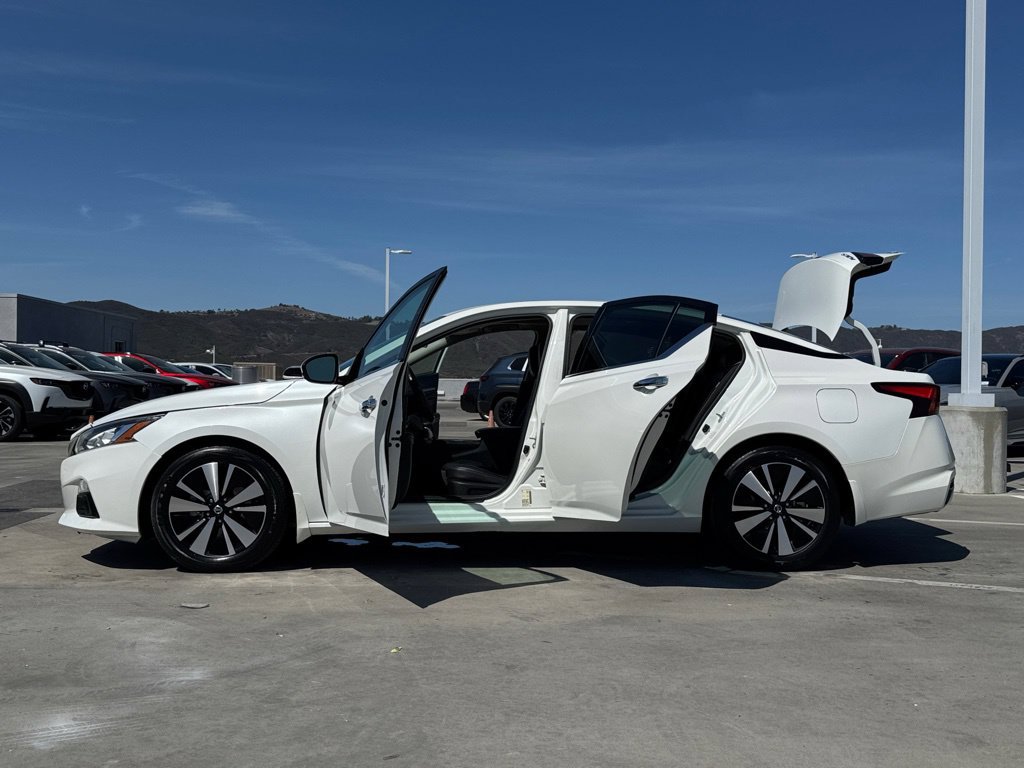 Used 2022 Nissan Altima 2.5 SL FWD image 27
