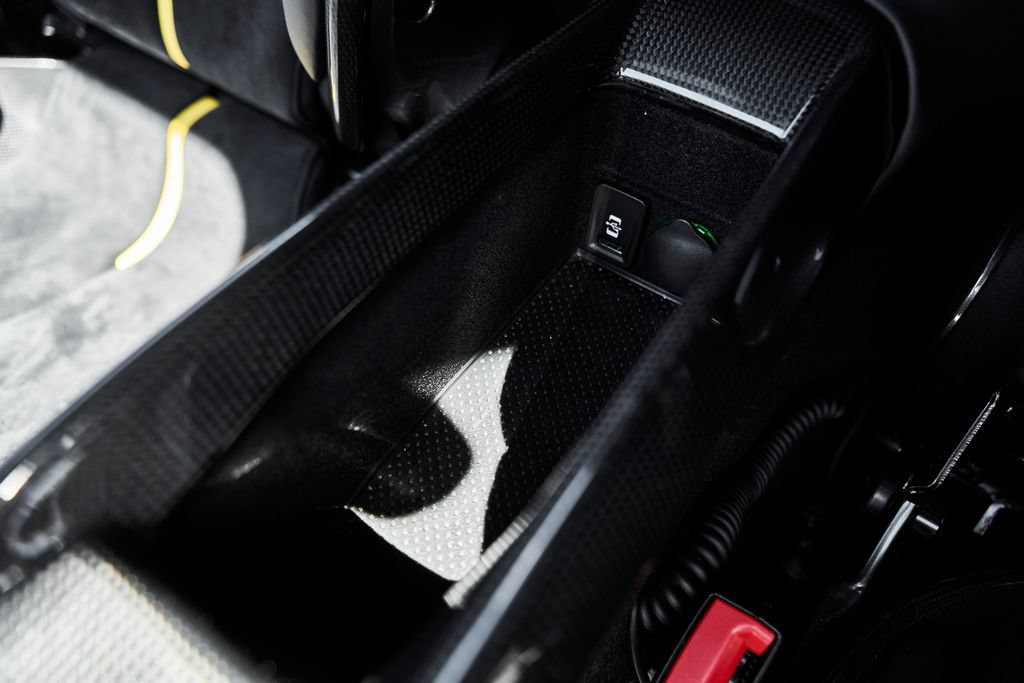 Used 2021 Ferrari SF90 Stradale AWD/4WD image 62