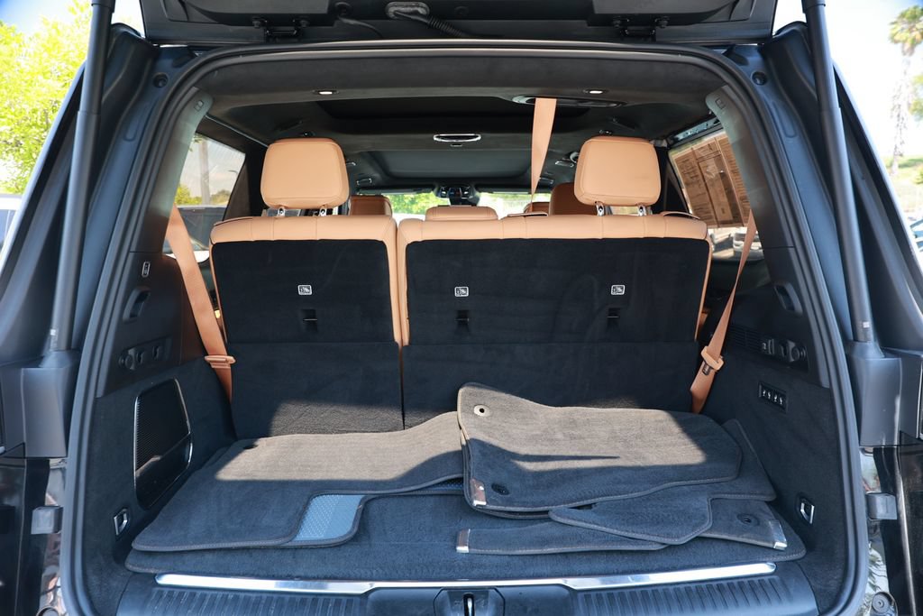 Used 2022 Jeep Grand Wagoneer Series III AWD/4WD image 48