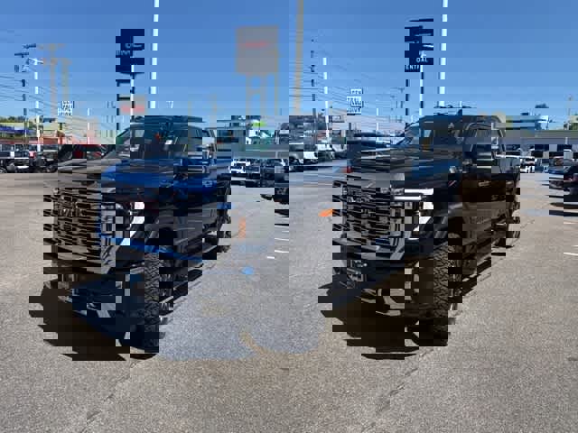 Used 2024 GMC Sierra 3500 Denali w/ Denali Reserve Package image 3