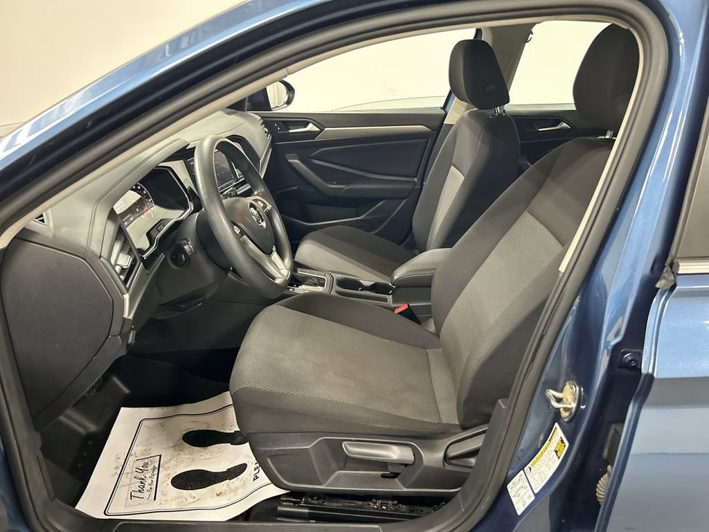 Used 2019 Volkswagen Jetta S image 9