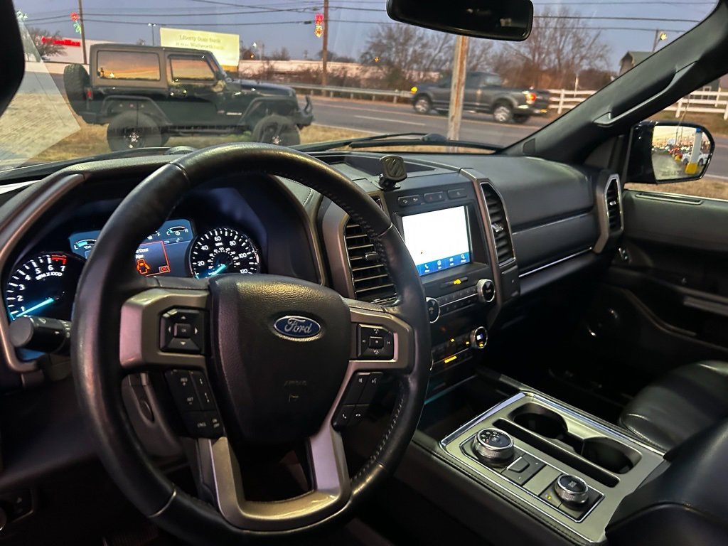 Used 2021 Ford Expedition XLT image 10