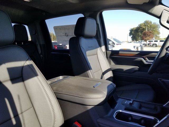 New 2026 GMC Sierra 3500 Denali w/ Technology Package AWD/4WD image 15