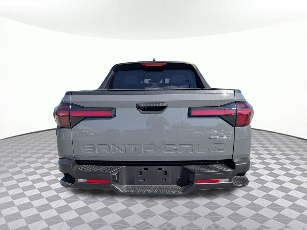 Used 2022 Hyundai Santa Cruz SEL Premium image 4