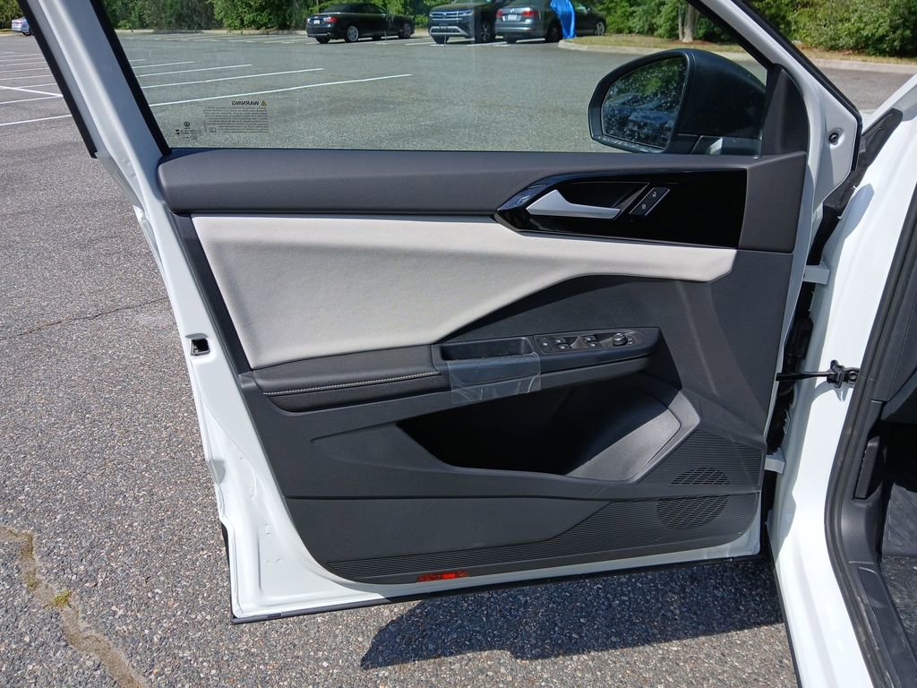 New 2026 Volkswagen Taos S FWD image 10