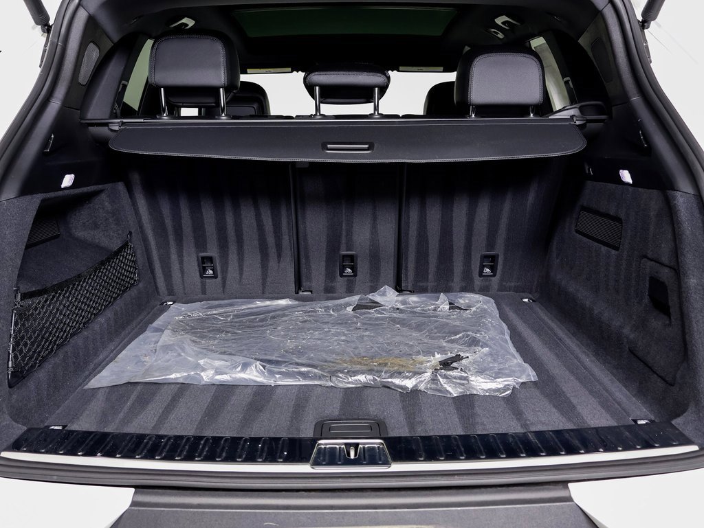 Used 2024 Porsche Cayenne image 13