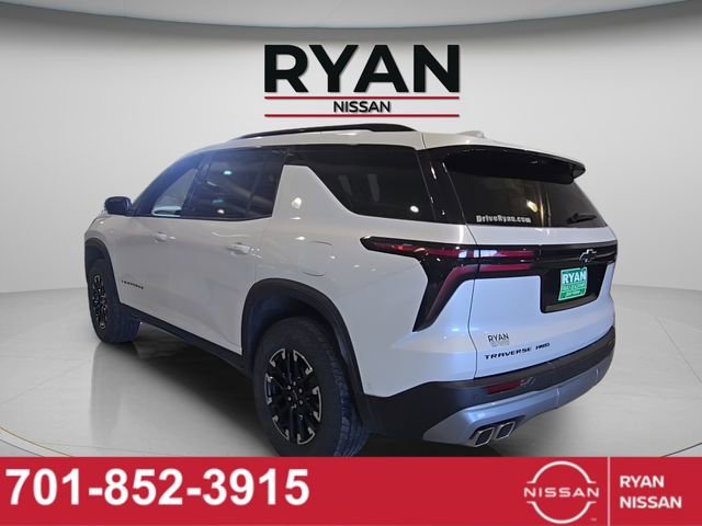 Used 2024 Chevrolet Traverse Z71 w/ Enhanced Driving Package image 3