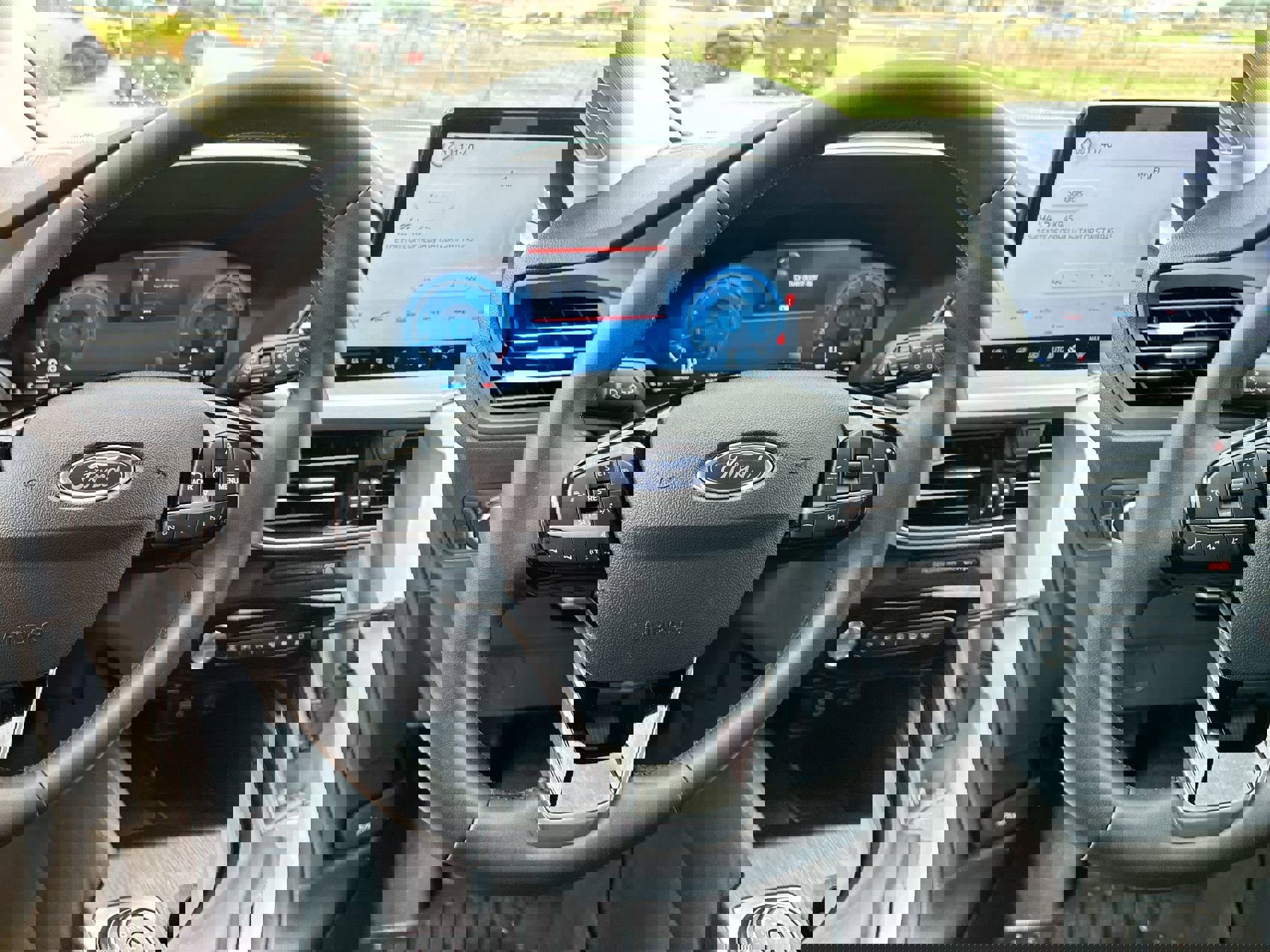 Used 2024 Ford Escape Platinum w/ Premium Technology Package image 14