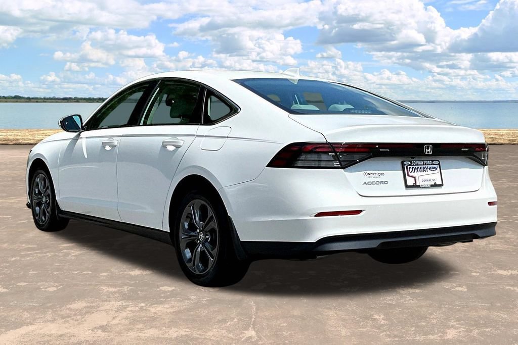 Used 2023 Honda Accord EX image 5