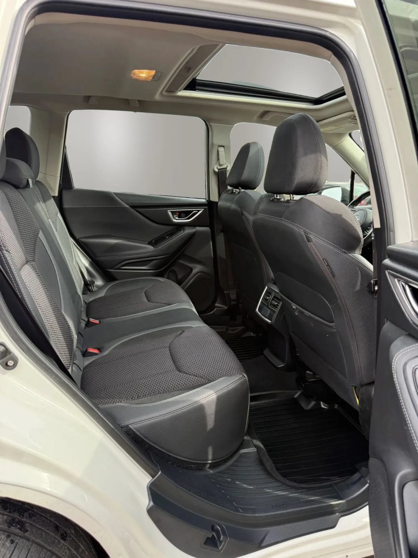 Used 2019 Subaru Forester Premium w/ All-Weather Package AWD/4WD image 24
