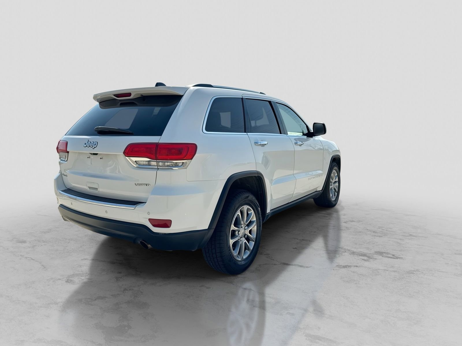 Used 2015 Jeep Grand Cherokee Limited AWD/4WD image 7