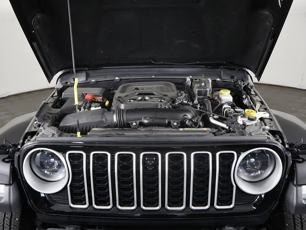 Used 2024 Jeep Wrangler Unlimited Sahara w/ Technology Group AWD/4WD image 19