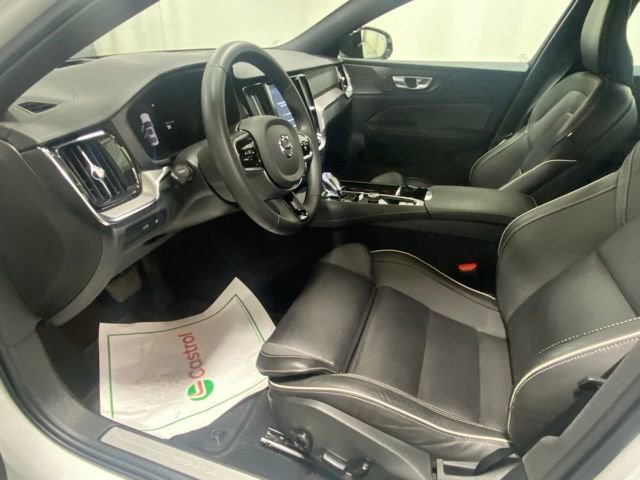 Used 2024 Volvo S60 T8 Ultimate image 10
