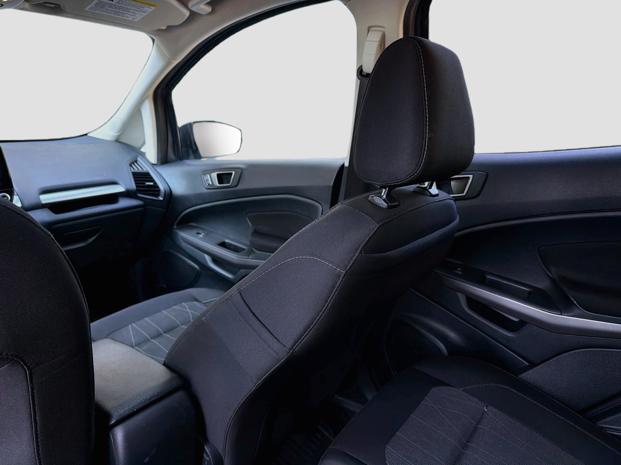 Used 2020 Ford EcoSport SE FWD image 21