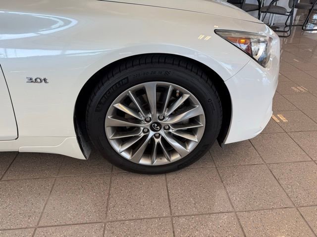 Used 2019 INFINITI Q50 Luxe w/ Essential Package (3.0T Luxe) image 10