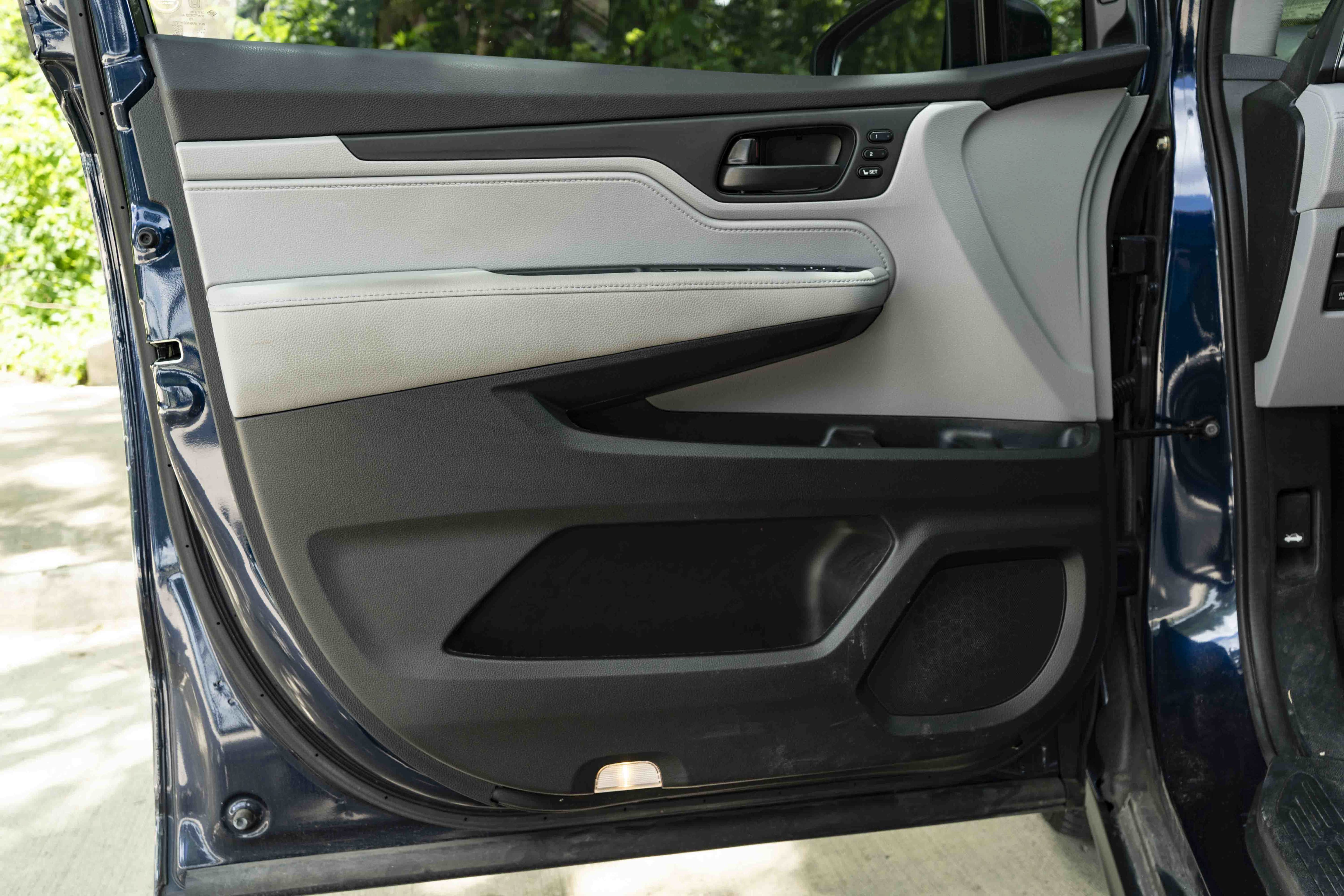 Used 2023 Honda Odyssey EX-L image 36