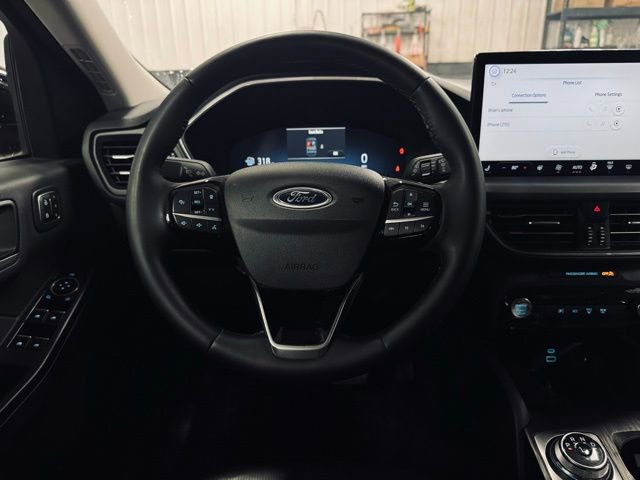 Used 2023 Ford Escape Platinum image 24