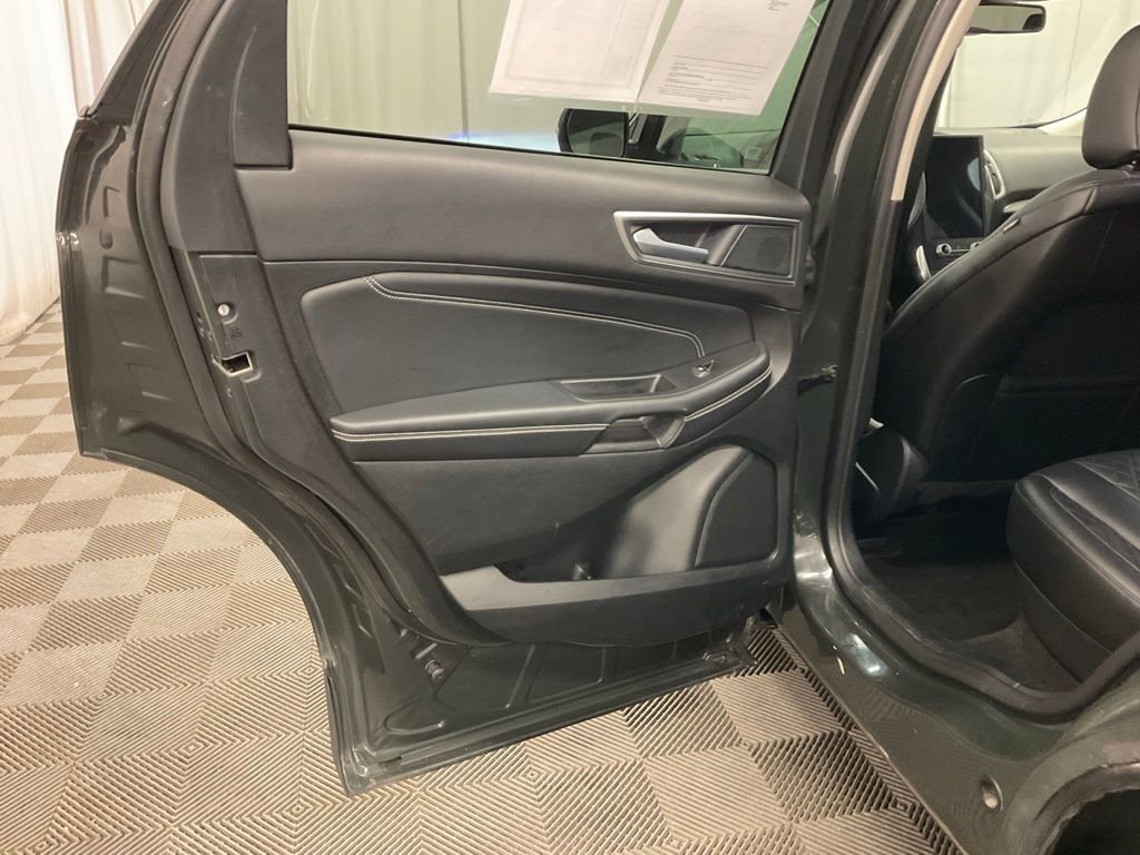 Used 2024 Ford Edge Titanium w/ Equipment Group 301A image 24