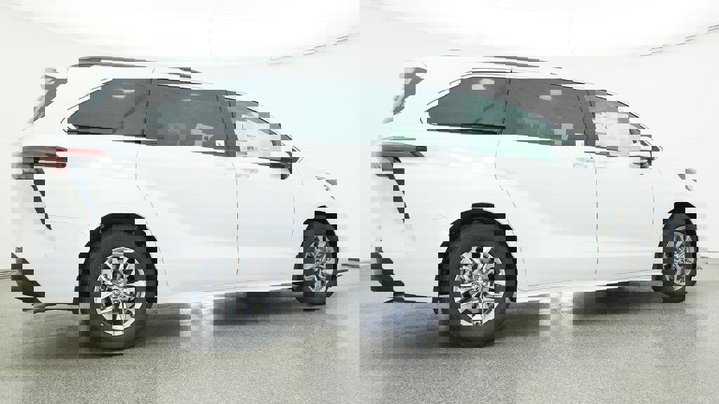 New 2026 Toyota Sienna XLE image 13