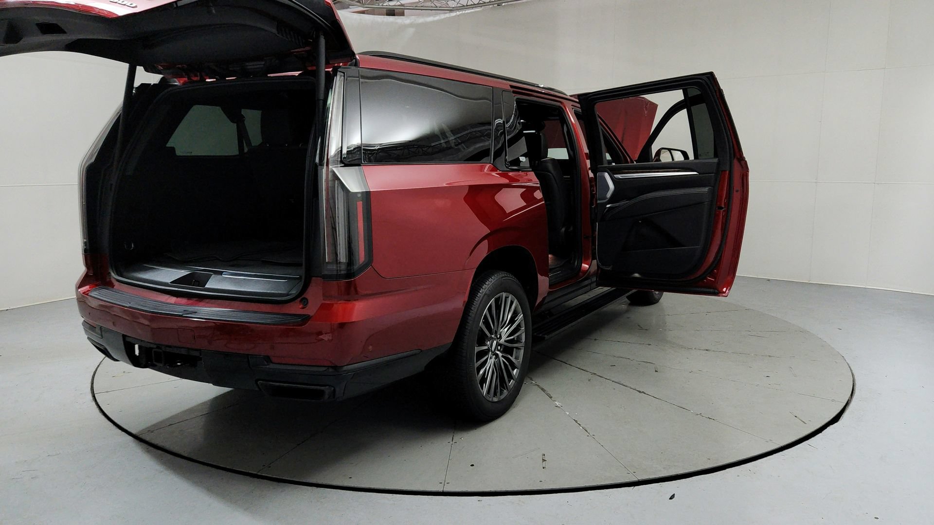 Certified 2025 Cadillac Escalade ESV Sport Platinum AWD/4WD image 11