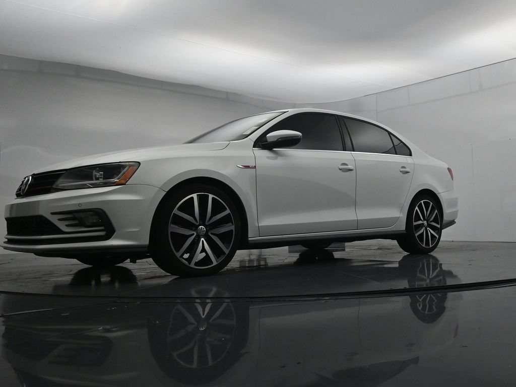 Used 2018 Volkswagen Jetta GLI FWD image 35