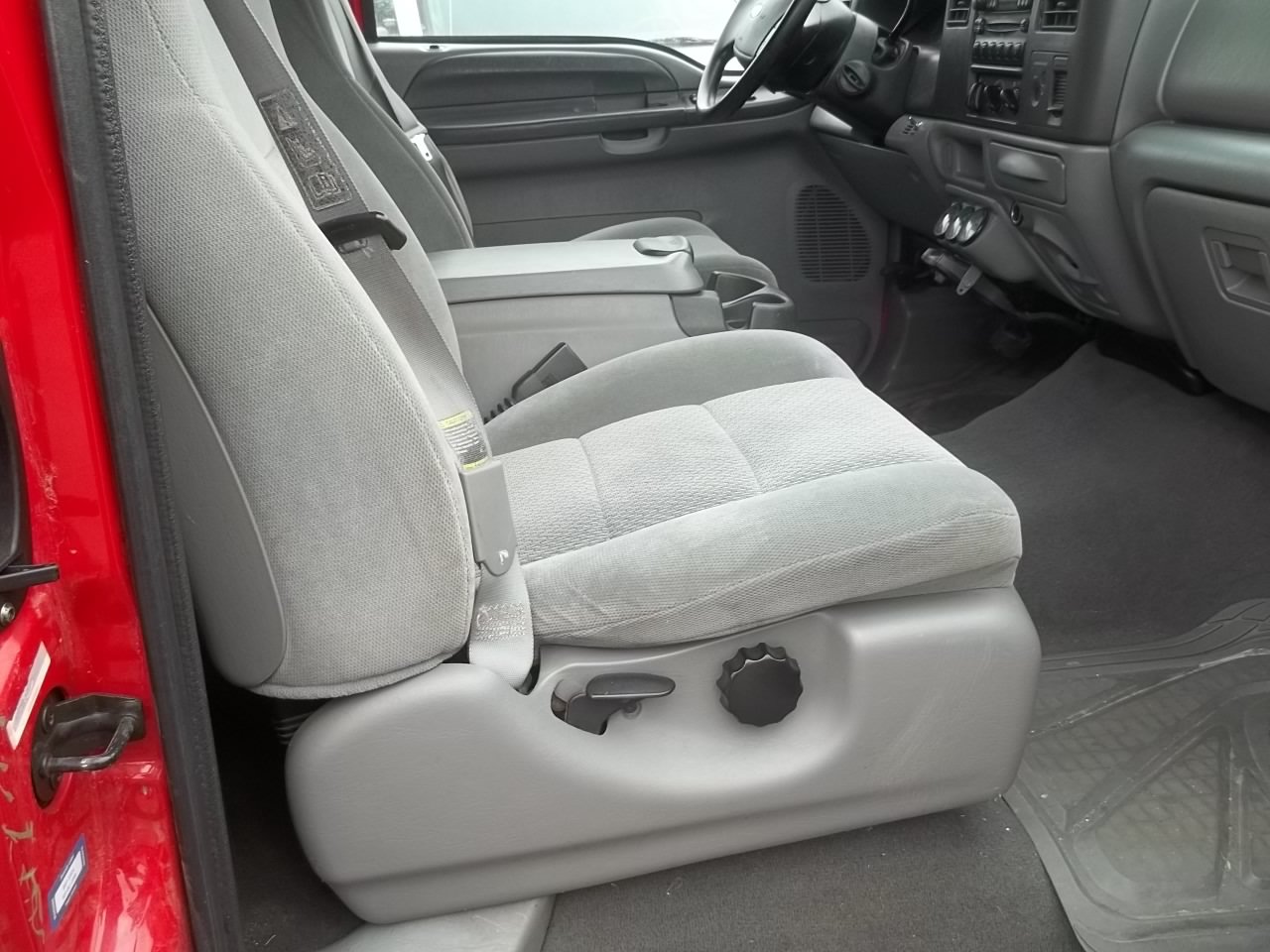 Used 2004 Ford F350 XLT RWD image 11