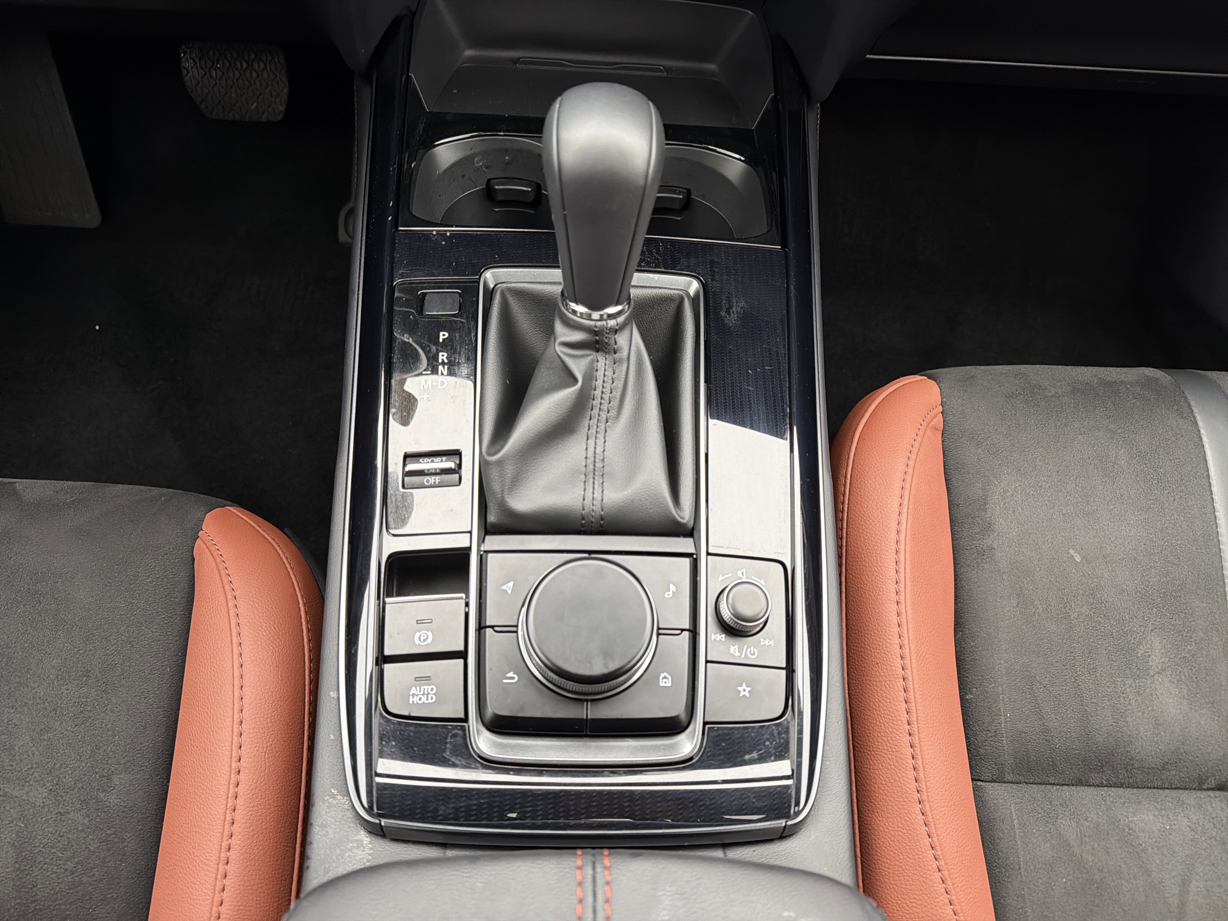 Used 2025 MAZDA CX-30 Carbon image 24