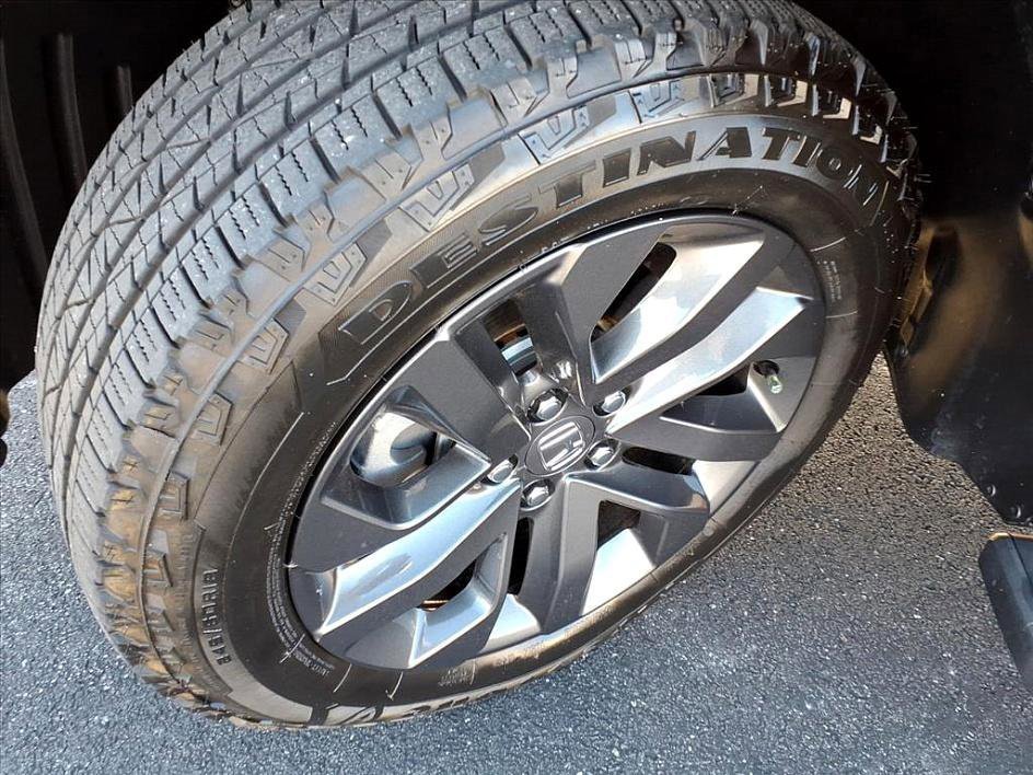 Used 2024 Honda Ridgeline Sport image 9