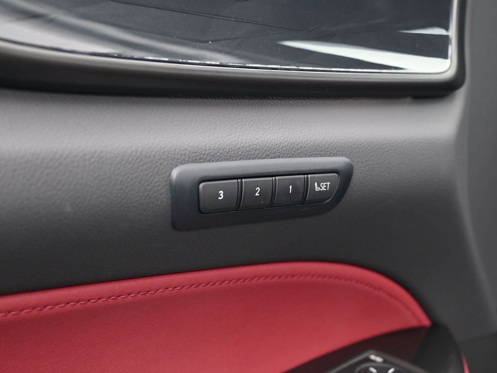 Used 2025 Lexus NX 250 FWD w/ Premium Package image 19