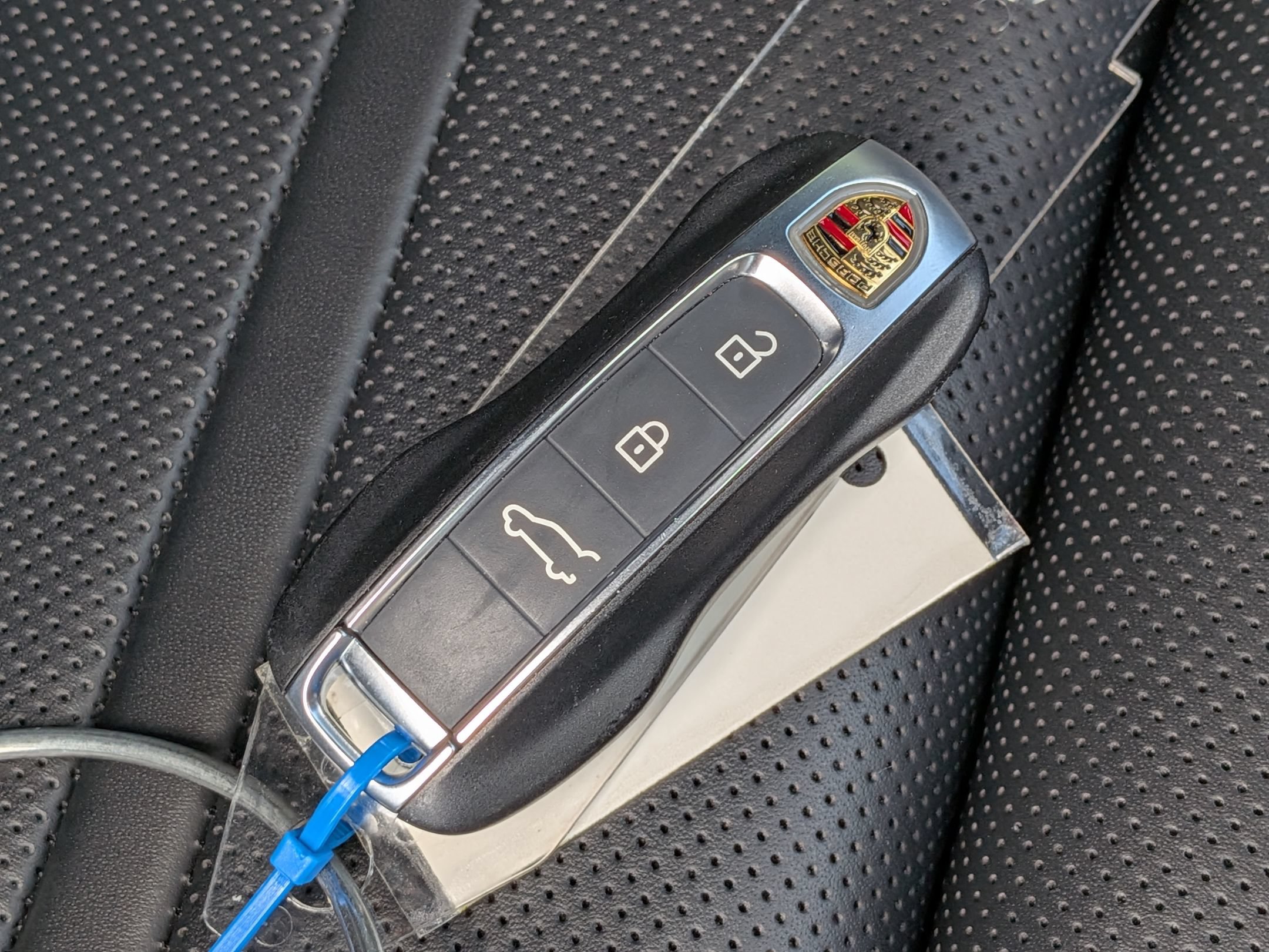 Certified 2023 Porsche Cayenne GTS AWD/4WD image 39