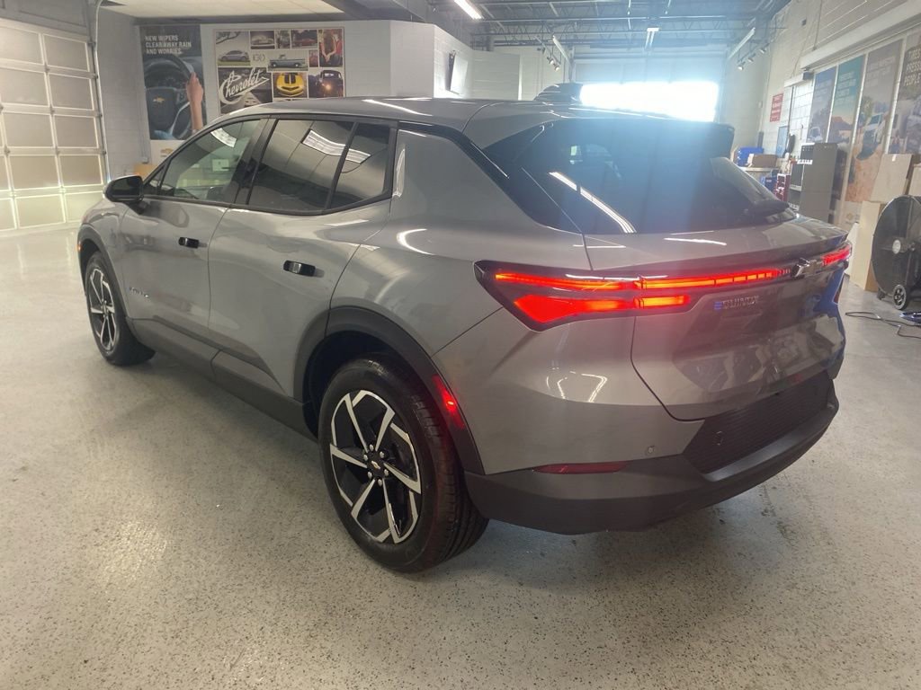 New 2026 Chevrolet Equinox EV LT image 5