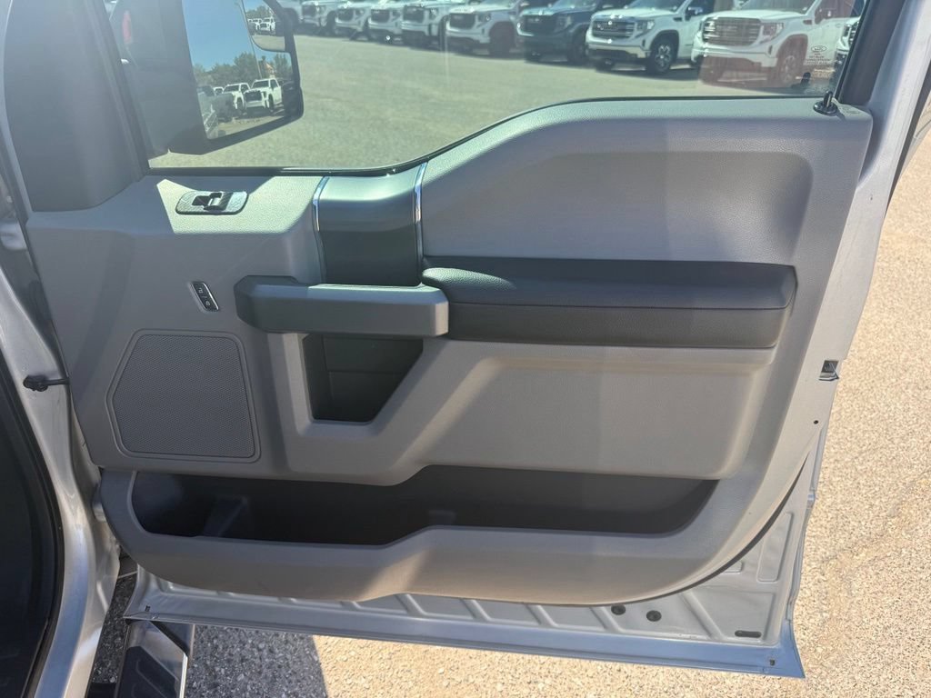 Used 2018 Ford F150 XLT w/ Equipment Group 302A Luxury AWD/4WD image 15
