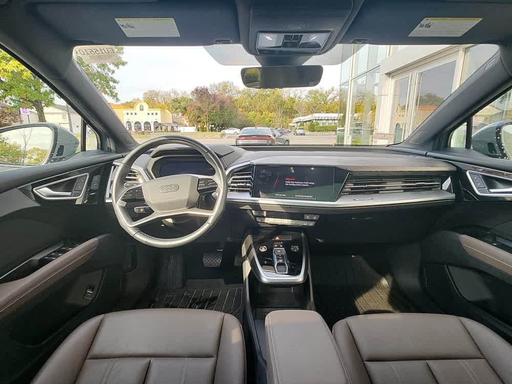 Used 2024 Audi Q4 e-tron Prestige AWD/4WD image 21