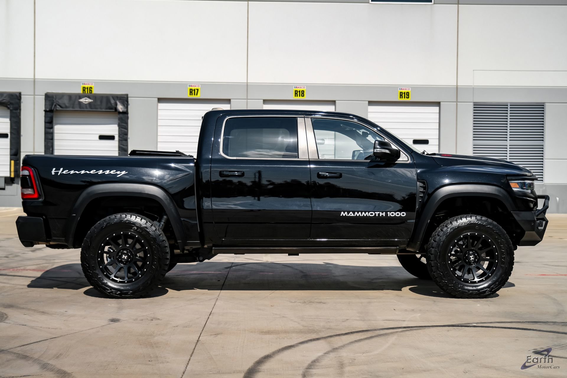 Used 2022 RAM 1500 TRX w/ TRX Level 2 Equipment Group AWD/4WD image 19