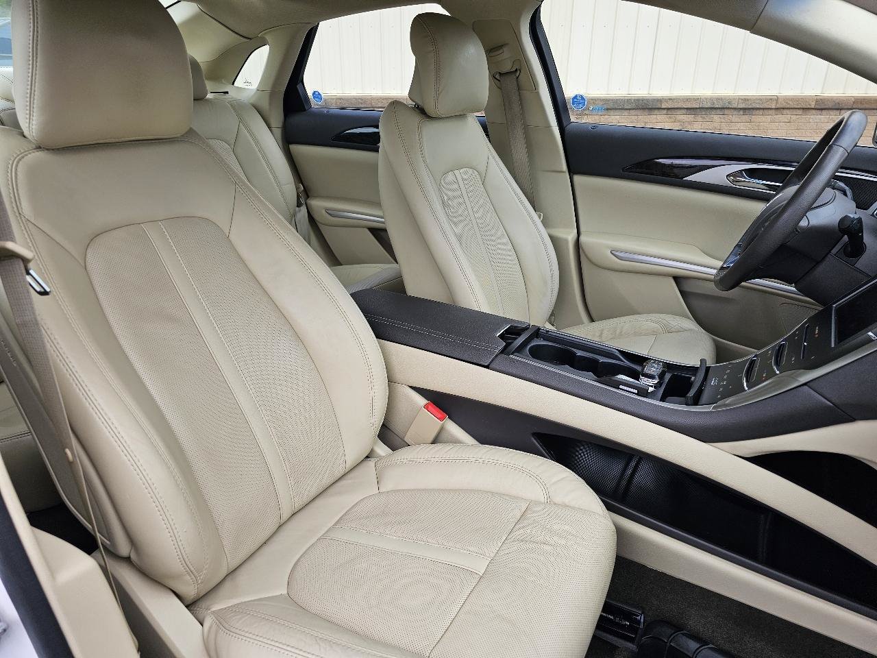 Used 2014 Lincoln MKZ Hybrid w/ Equipment Group 202A Reserve FWD image 27
