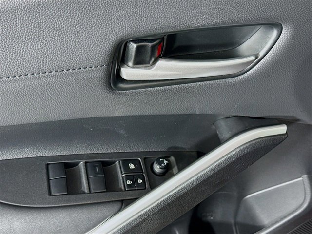 Certified 2023 Toyota Corolla Cross XLE image 17