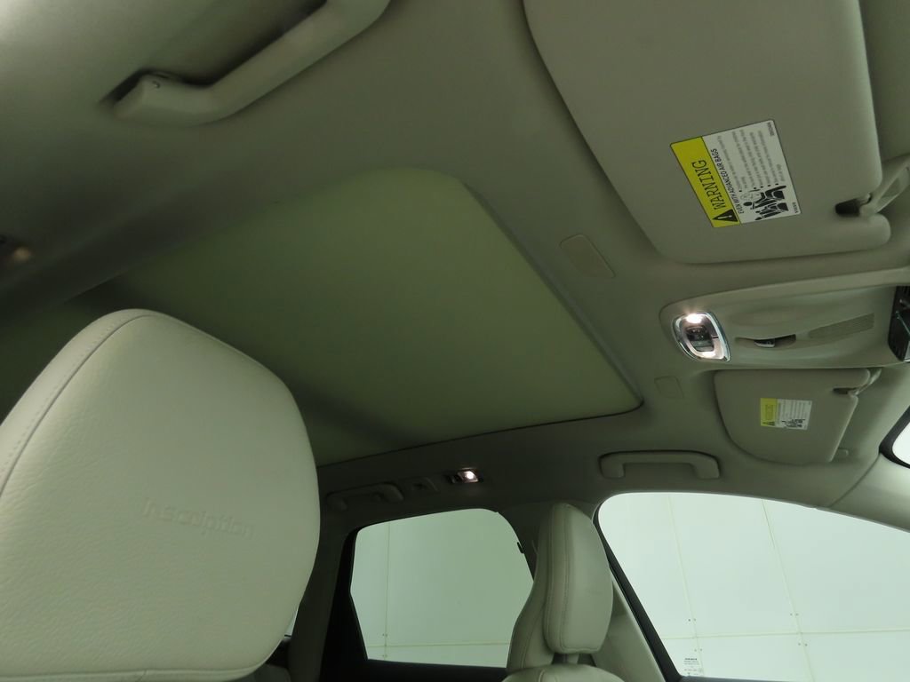 Used 2019 Volvo XC60 T5 Inscription w/ Protection Package Premier image 18