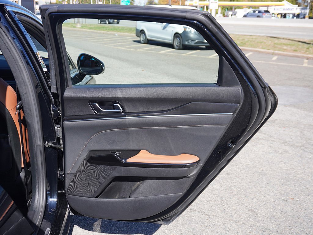 Used 2023 Kia K5 GT w/ GT1 Package image 31