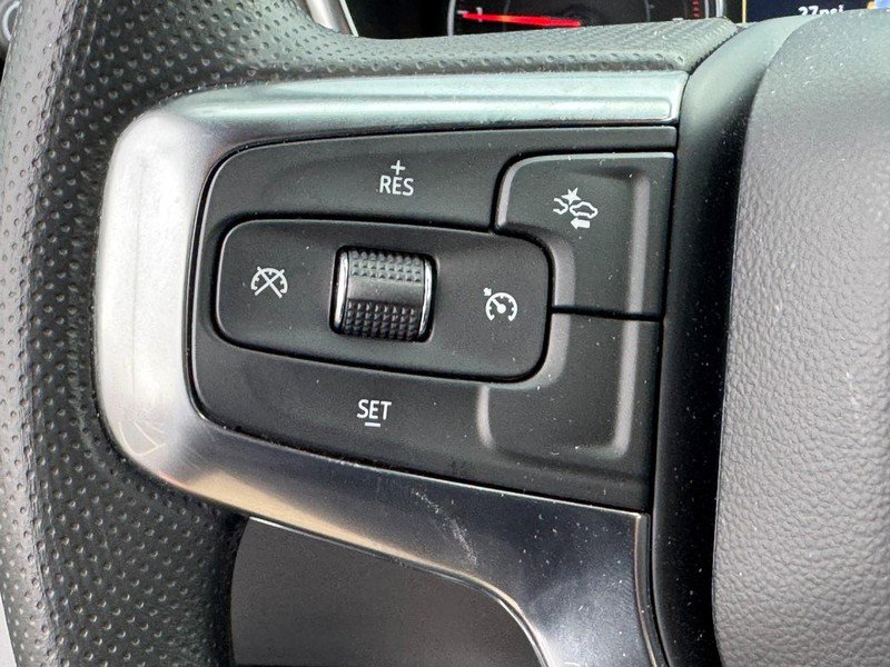 New 2025 Chevrolet Blazer LT w/ Midnight/Sport Edition FWD image 47