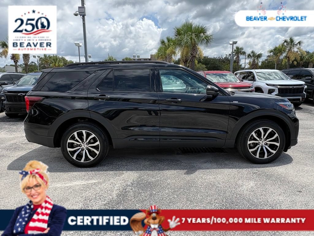Used 2025 Ford Explorer ST-Line AWD/4WD image 8