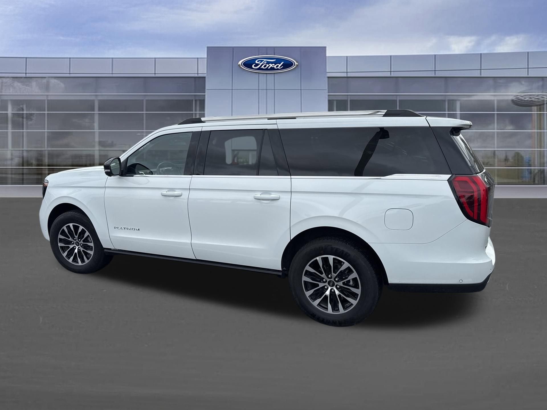 Used 2025 Ford Expedition Max Platinum image 8
