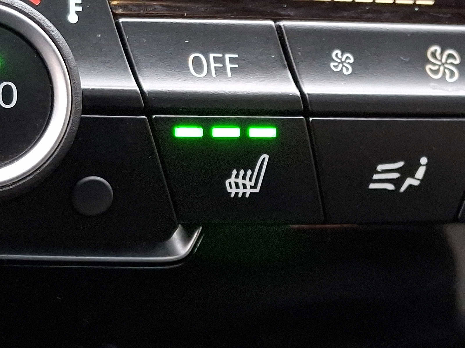 Used 2017 BMW X1 xDrive28i image 25