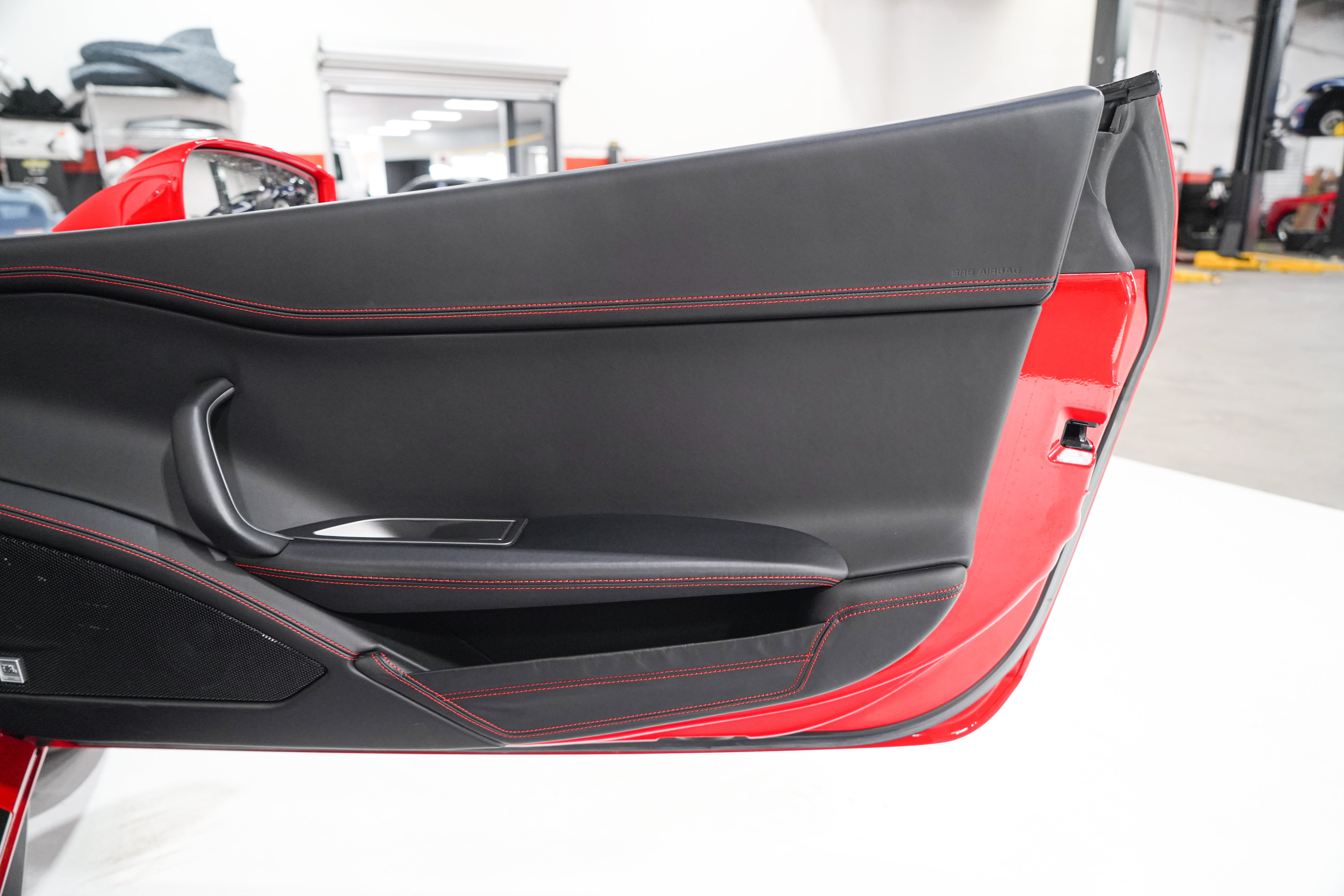 Used 2014 Ferrari 458 Italia Coupe RWD image 19