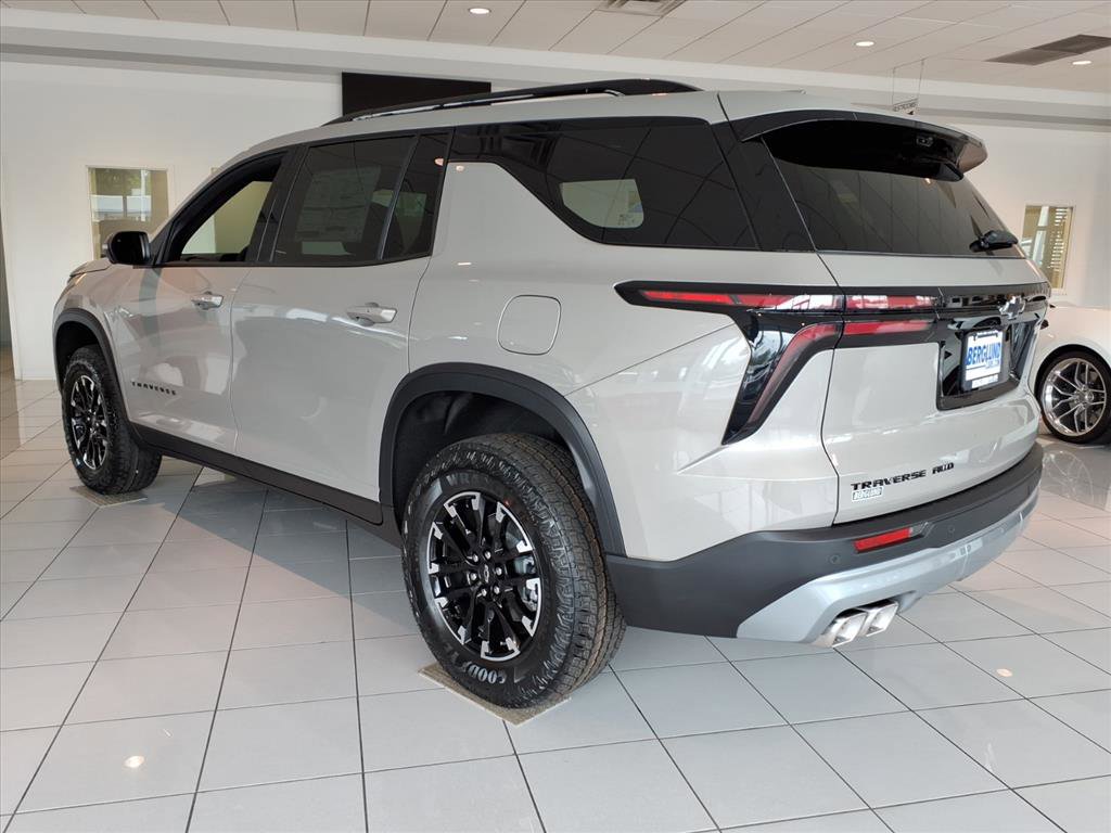 New 2026 Chevrolet Traverse Z71 w/ Driver Confidence Package image 4