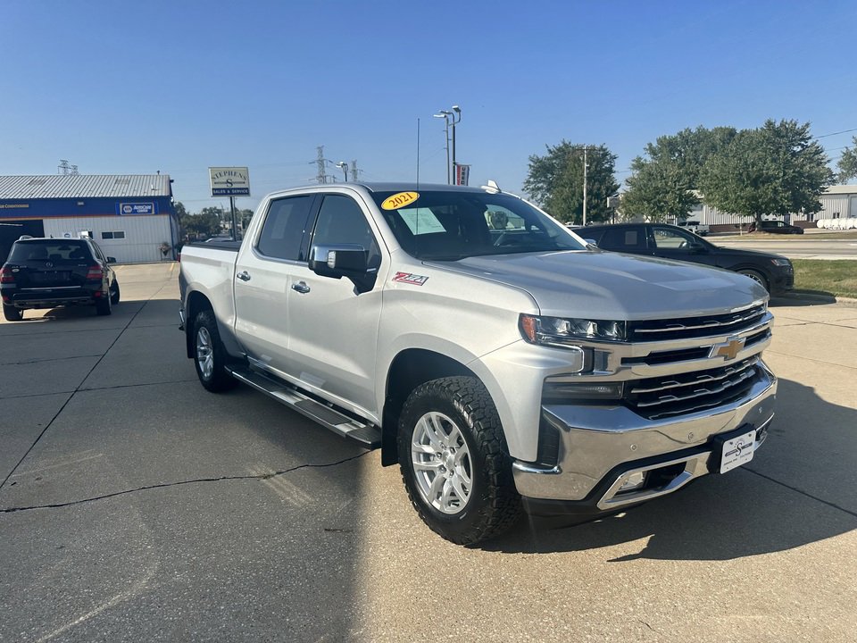 Used 2021 Chevrolet Silverado 1500 LTZ w/ Technology Package image 3